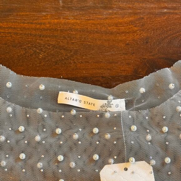 New ALTAR’D STATE Ivory Sheer Pearl Rhinestone Beaded Cropped Top Women's Sz Sm - Picture 3 of 12